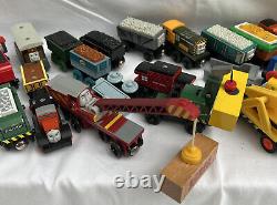 114 PIECES Thomas The Tank ENGINE Lot Magnetic Trains & Wood CASE With Track