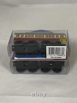 1998 Thomas The Tank Engine & Friends EXPRESS COACHES Wooden RailwayNEW Sealed