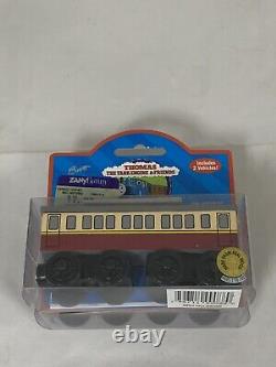 1998 Thomas The Tank Engine & Friends EXPRESS COACHES Wooden RailwayNEW Sealed