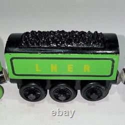 2000 FLYING SCOTSMAN LNER 4472 Thomas & Friends Wooden Railway Train Engine