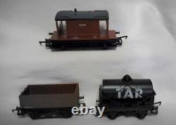 3 cars for Hornbys Thomas the Tank Engine & Friends R109, R107, R. 9006 OO Scale