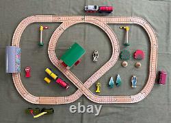 AROUND THE BARREL LOADER TRAIN SET + EXTRAS Thomas Wooden Railway Clickity C LOT