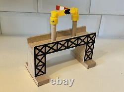 Britt Allcroft Thomas Tank Engine & Friends Wooden Train Pedestrian Bridge NEW