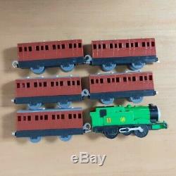 Discontinued THOMAS & FRIENDS OLIVER Dedicated Coach 6 pc. TOMY PLARAIL Working