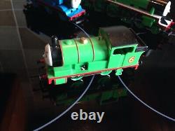 HORNBY OO GAUGE THOMAS THE TANK ENGINES THOMAS HENRY PERCY DUCK please read