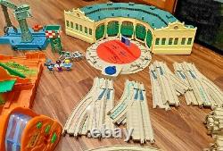 HUGE Thomas The Train Lot Track Buildings Accessories TOMY Gullane Trackmaster