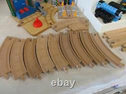 HUGE Wooden Thomas The Train Engine Lot! 40 Cars, 26pcs Track, Case, & More (AR)