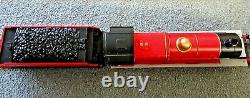 Hornby Oo Gauge Thomas & Friends James R852 And Composite Coaches R9051