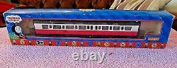 Hornby Oo Gauge Thomas & Friends James R852 And Composite Coaches R9051