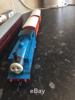 Hornby Oo Gauge Thomas The Tank Engine And Friends Including Daisy Please Re