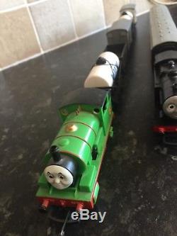 Hornby Oo Gauge Thomas The Tank Engine And Friends Including Daisy Please Re