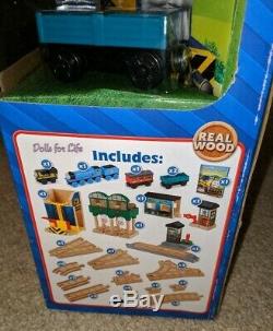 Logan and the Big Blue Engines Set Thomas & Friends Wooden Railway NEW