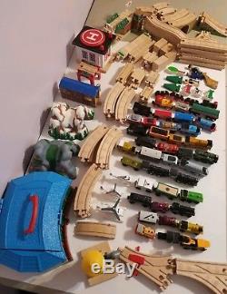Lot of 150 Piece Thomas The Tank Engine Train And Wooden Track Mixed Sets
