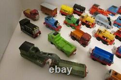 Lot of 32 Thomas & Friends Diecast Take Along Magnetic Train Engine Tenders