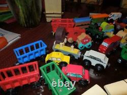 Mixed Lot of Thomas the Train & Friends Wooden/Diecast Train Figures & Cars 80+