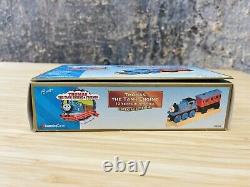 NEW 10 YEARS IN AMERICA Limited Edition Thomas Tank Engine & Passenger Car (B)