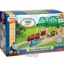 NEW DISCONTINUED Wooden THE KNAPFORD STATION Thomas the Tank Engine