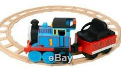NEW RARE Thomas the Tank Engine and Friends, Ride on train with track