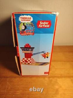 NEW Thomas & Friends Wooden Railway Sodor Airfield Destination Tiger Moth