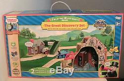 NEW Thomas & Friends Wooden Wood Railway Great Discovery Train Engine Rail Set