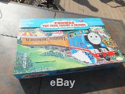 New In Box Lionel Thomas The Tank Engine & Friends Train Set Circus Playset 027