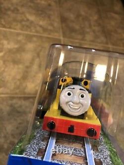 P79 Thomas Trackmaster Blue Mountain Mystery Yellow Rheneas Bright New Colors