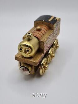 Rare Wooden Thomas 60th anniversary Gold Thomas ToysRUs Thomas & Friends used