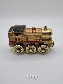 Rare Wooden Thomas 60th anniversary Gold Thomas ToysRUs Thomas & Friends used