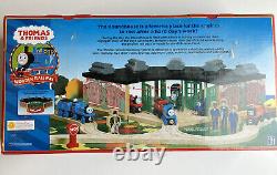 SEALED NEW Thomas & Friends Wooden Railway 99320 Roundhouse In Original Box RARE