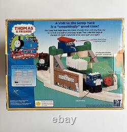 THOMAS & FRIENDS SCRAP YARD NEW SET With LORRY INSIDE #99367 LEARNING CURVE WOODEN