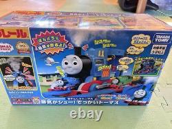 TOMY Plarail Thomas & Friends Classic Big Thomas Locomotive Railway Train withBox