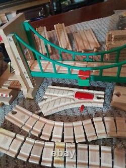 Thomas And Friends Lot 92 Pc 7 Cars Signs Bridge Water Tower Ramps Curves Straig
