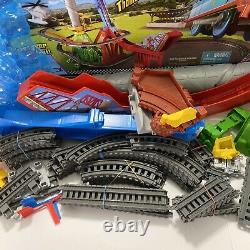 Thomas & Friends Complete TrackMaster Sky-High Bridge Jump Track with box
