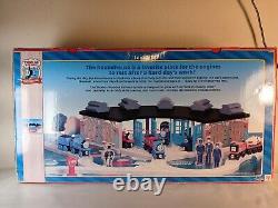 Thomas & Friends Roundhouse 2009 LC09975 New In Box RARE (96)