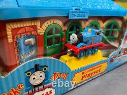 Thomas & Friends Take Along ROUNDHOUSE PLAYSET Train 2005 Learning Curve