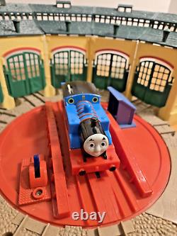 Thomas & Friends Thomas At Tidmouth Sheds Trackmaster Motorized Rail & EXTRAS