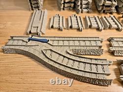 Thomas & Friends Thomas At Tidmouth Sheds Trackmaster Motorized Rail & EXTRAS