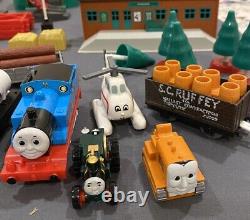 Thomas & Friends Thomas Giant Set, By TOMY Vintage 2006 Rare Mostly Complete