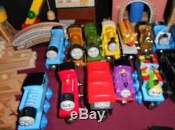 Thomas & Friends Train 72 Engine & Cars, Tracks, And Accessory Lot 172 Pieces