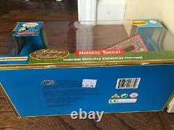Thomas & Friends Wooden Holiday Christmas Train & Tunnel New in Box Rare
