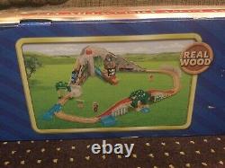 Thomas & Friends Wooden Railway CDK57 Pirate Cove Discovery Set NEW, Sealed