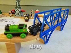 Thomas & Friends Wooden Railway Down By The Docks Set READ