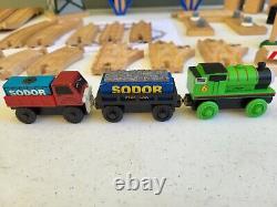 Thomas & Friends Wooden Railway Down By The Docks Set READ