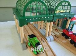 Thomas & Friends Wooden Railway Knapford Station Set Talking Railway Complete