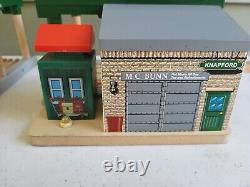 Thomas & Friends Wooden Railway Knapford Station Set Talking Railway Complete