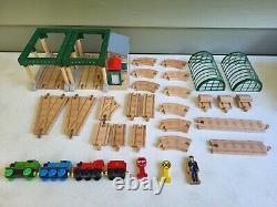 Thomas & Friends Wooden Railway Knapford Station Set Talking Railway Complete