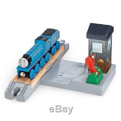 Thomas & Friends Wooden Railway Logan and the Big Blue Engines Set