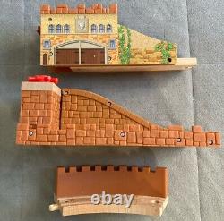 Thomas & Friends Wooden Railway Train DELUXE KING OF THE RAILROAD SET