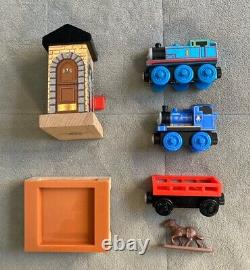 Thomas & Friends Wooden Railway Train DELUXE KING OF THE RAILROAD SET