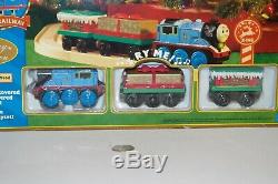 Thomas & Friends Wooden Railway Train Tank Around the Tree Christmas Set NEW